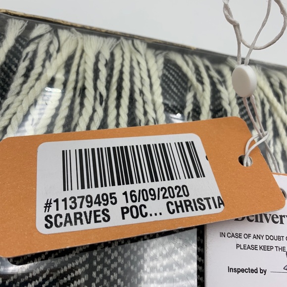 New Vintage Dior Scarf - Picture 13 of 16